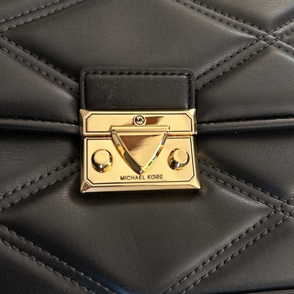 Black quilted evening bag, never used! - Picture 8 of 9